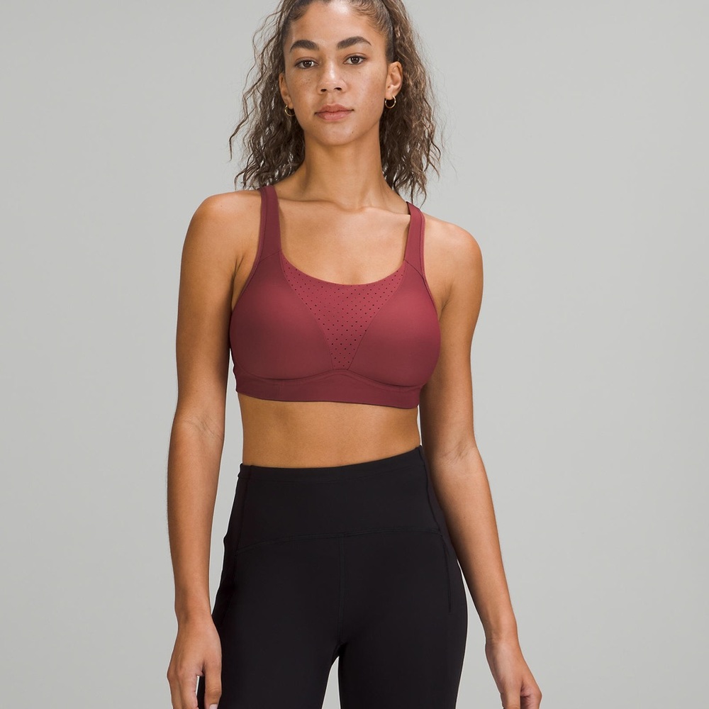 Lululemon run times